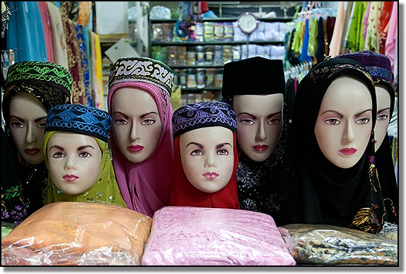 Muslim fabric shop in Gim Yong market
