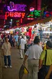 You don't meet honest Thai girls at places like this - Click for larger image