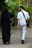 Saudi couple on honeymoon in Malaysia - Click for larger image